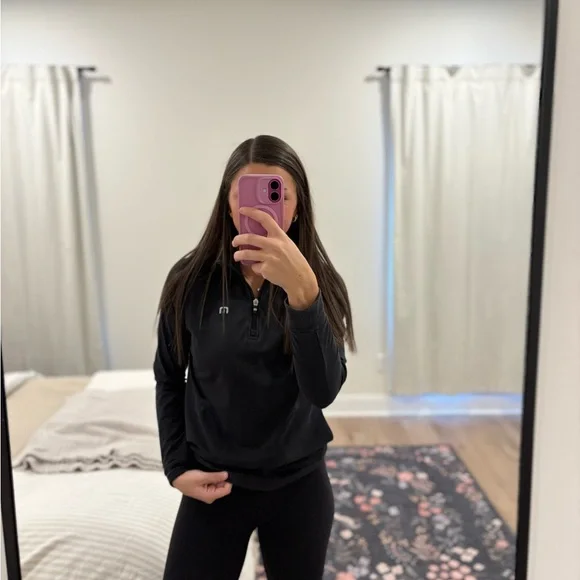 Travis Mathew Women's Black Quarter Zip - Picture 1 of 9